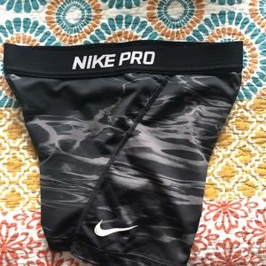Nike pro
